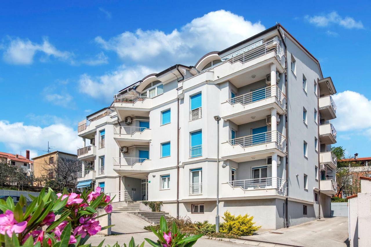 Apartment Lungomare Пула Екстер'єр фото
